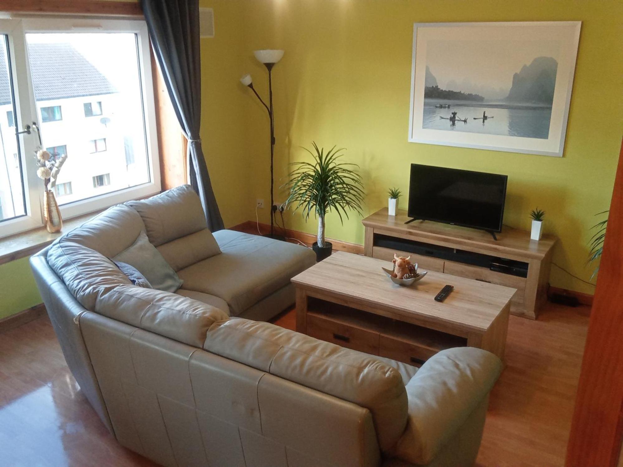 Family Friendly Apartment Fort William Esterno foto